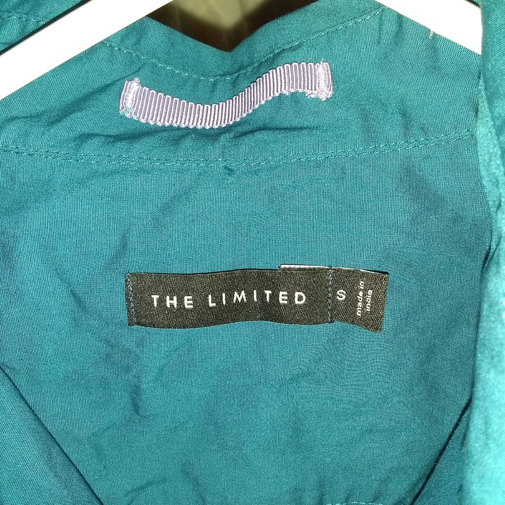 Button down blouse - Picture 2 of 4